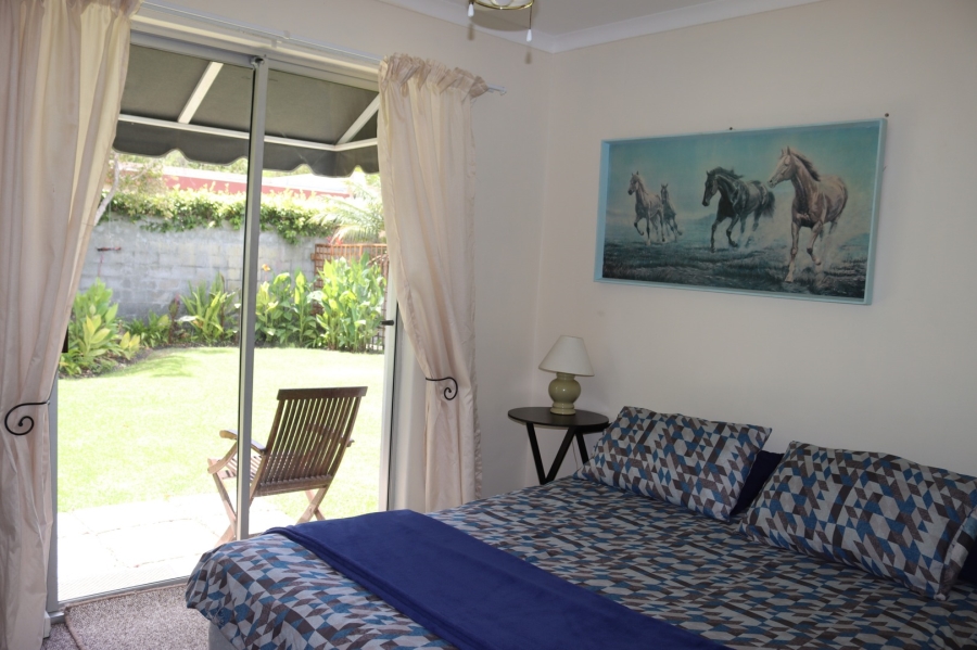 To Let 4 Bedroom Property for Rent in Kleinmond Western Cape